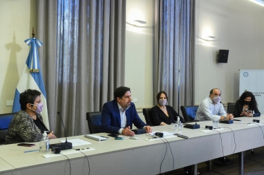 Martín Müller: La decisión acordada federalmente es sostener la presencialidad cuidada en las escuelas