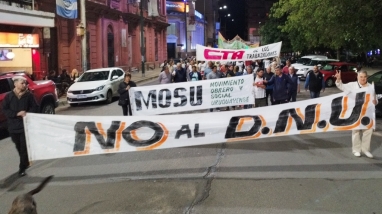 Marcha contra Milei porque encabeza un gobierno antiargentino