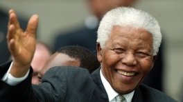 Nelson Mandela y su lucha permanente contra la segregación racista