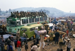 Finaliza la sanguinaria guerra civil en Ruanda