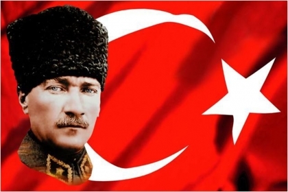 Kemal Ataturk asume como presidente de la nueva República de Turquía