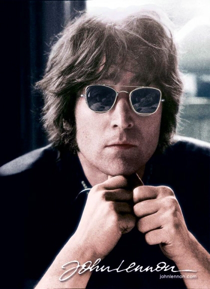 En Nueva York, asesinan a John Lennon, fundador de The Beatles