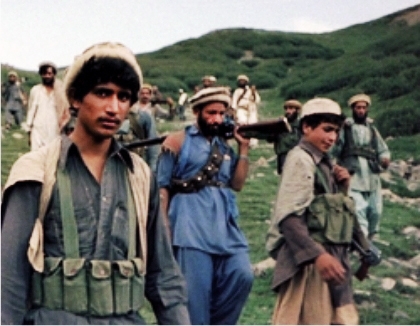Se retira de Kabul, Afganistán, la última columna del ejército soviético invasor