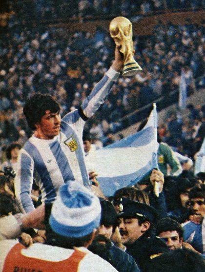 Con César Luis Menotti y Mario Kempes, la primera Copa del Mundo en casa