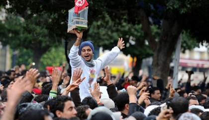 En Túnez comienzan las protestas antigubernamentales de la Primavera Árabe