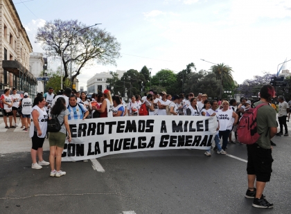 El movimiento universitario entrerriano volvió a marchar en contra del brutal ajuste de Milei en educación