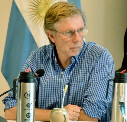 Juan José Bahillo va por la prohibición de la autocarga de combustible