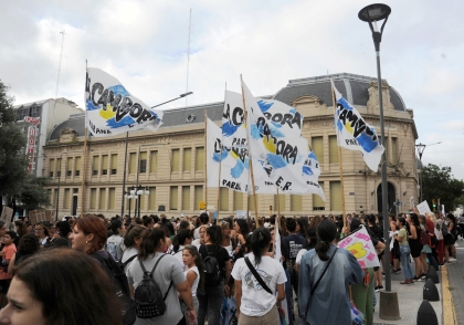 Al odio fascista, furia feminista, el lema de un nuevo 8M en Paraná